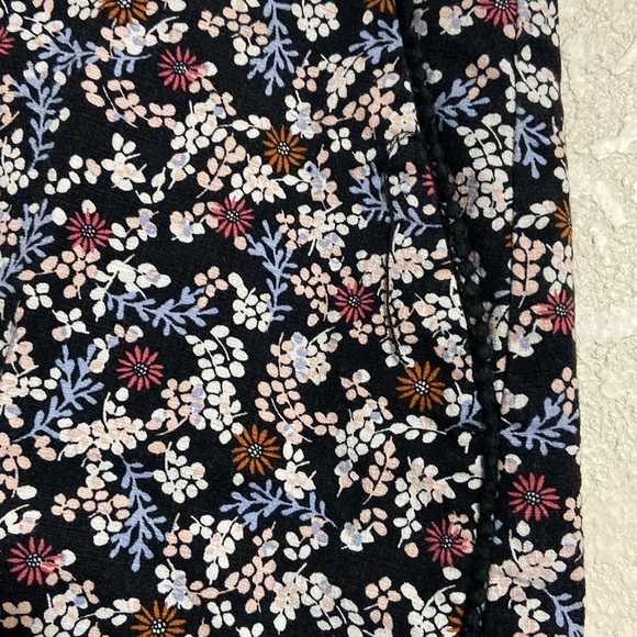 ANN TAYLOR LOFT SKIRT - Picture 4 of 9